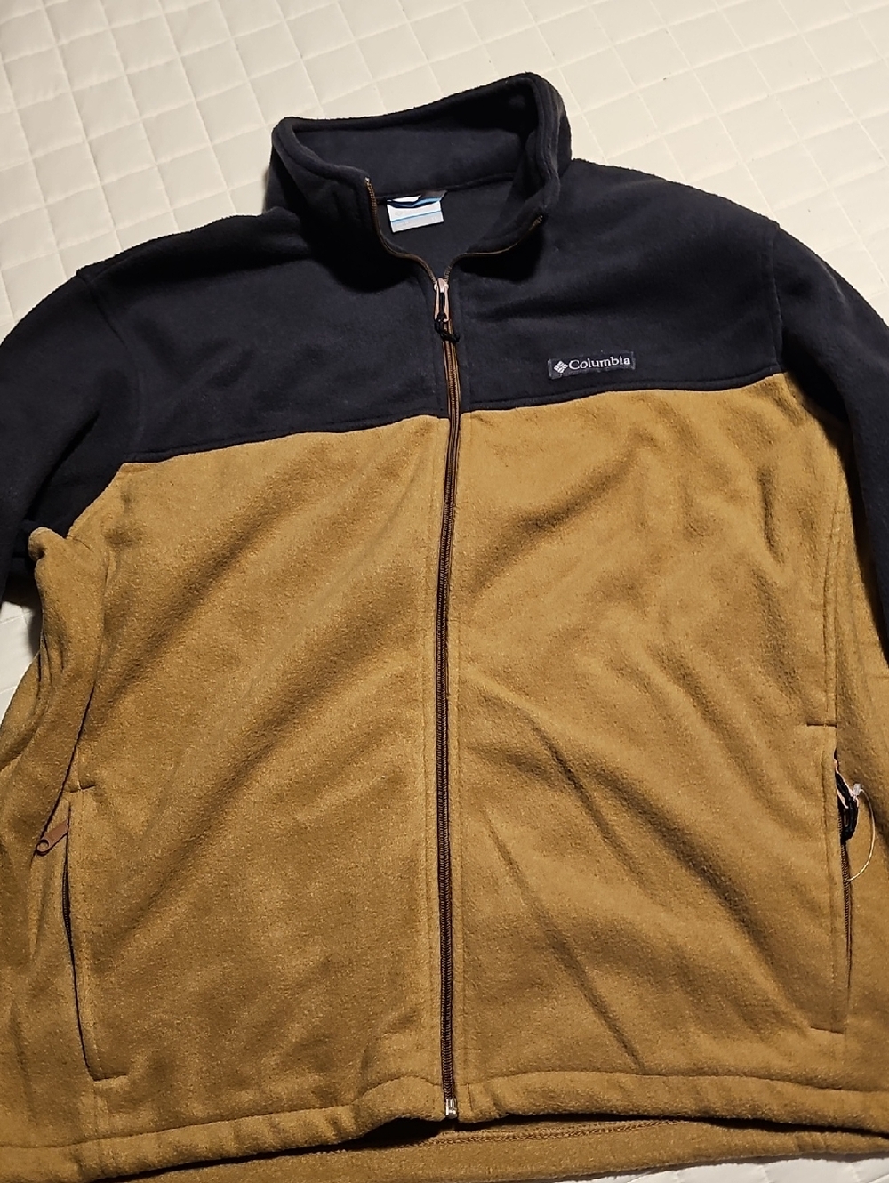 Columbia Two-Tone Fleece Jacket in Black and Brown